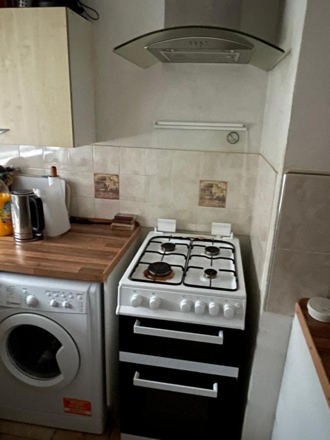Alder En-Suites Self-Catering With Private Shower 1 Southampton Exterior foto