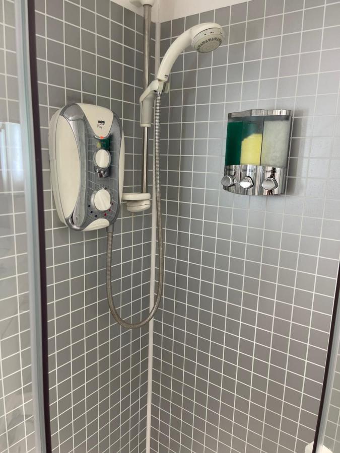 Alder En-Suites Self-Catering With Private Shower 1 Southampton Exterior foto