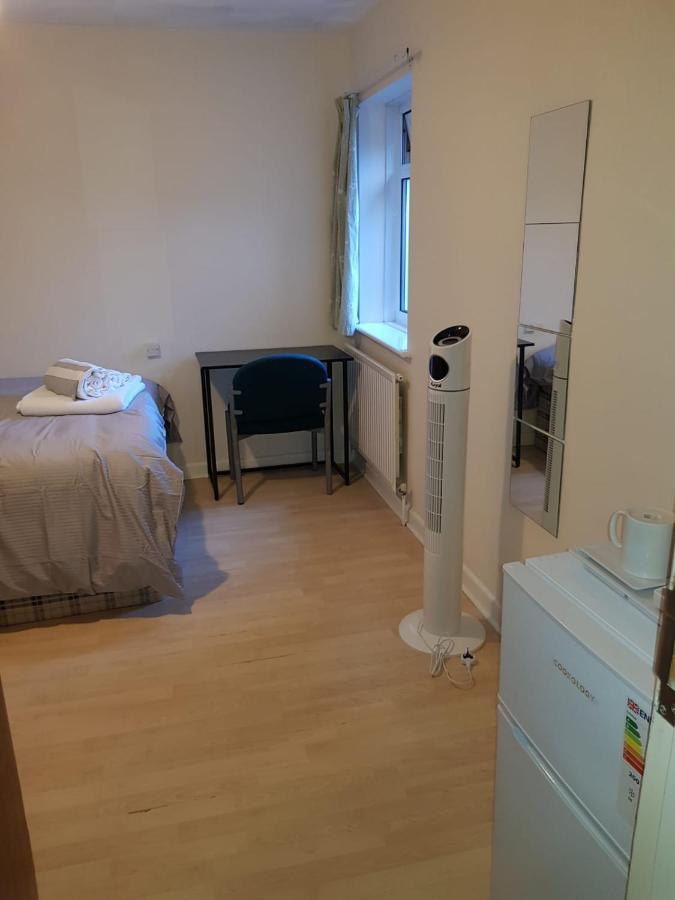 Alder En-Suites Self-Catering With Private Shower 1 Southampton Exterior foto